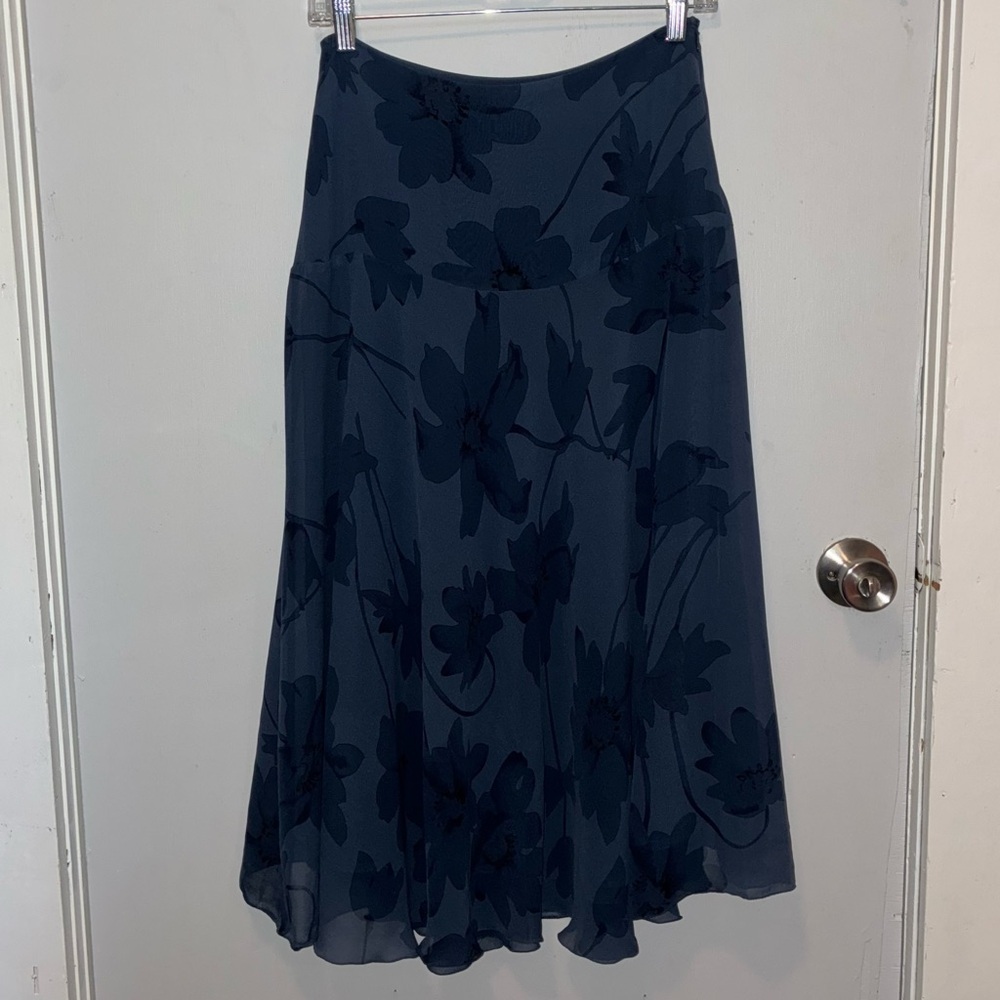 BLUNAUTA Women's Vintage Silk Blue Floral Print Midi Flowy Skirt | size 44